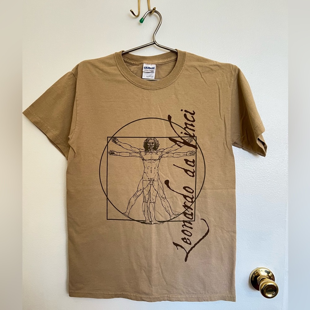 Leonardo da Vinci’s Vitruvian Man t-shirt size small
